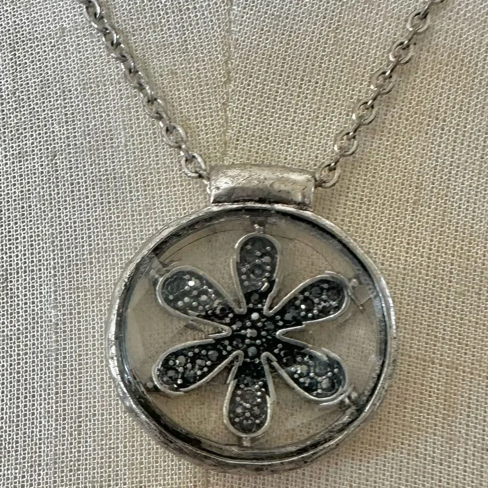Lucky Brand Silver Tone Clear Crystal Daisy Pendant Necklace Brand